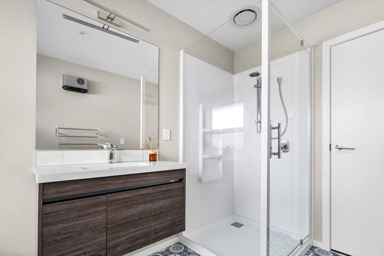 Photo of property in 21 Guano Crescent, Cromwell, 9310