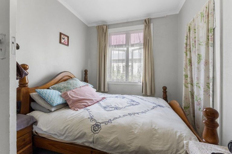 Photo of property in 29 Duke Street, Levin, 5510