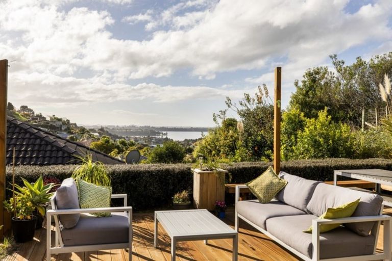 Photo of property in 23 Kestrel Avenue, Welcome Bay, Tauranga, 3112