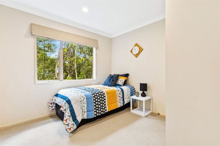 Photo of property in 77c Colwill Road, Massey, Auckland, 0614