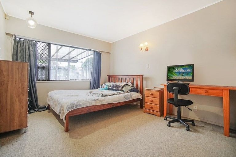 Photo of property in 1/39 Landscape Road, Papatoetoe, Auckland, 2025