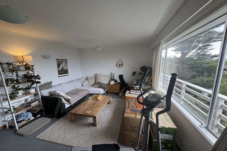 Photo of property in 13-13a Espin Crescent, Karori, Wellington, 6012