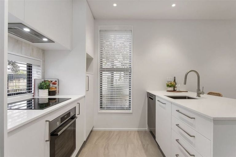 Photo of property in 202c Edgeware Road, Edgeware, Christchurch, 8013