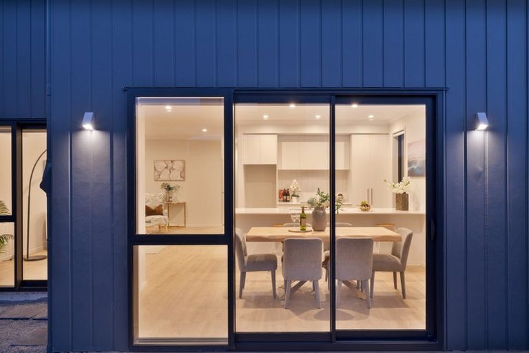 Photo of property in 27 Morus Road, Massey, Auckland, 0614