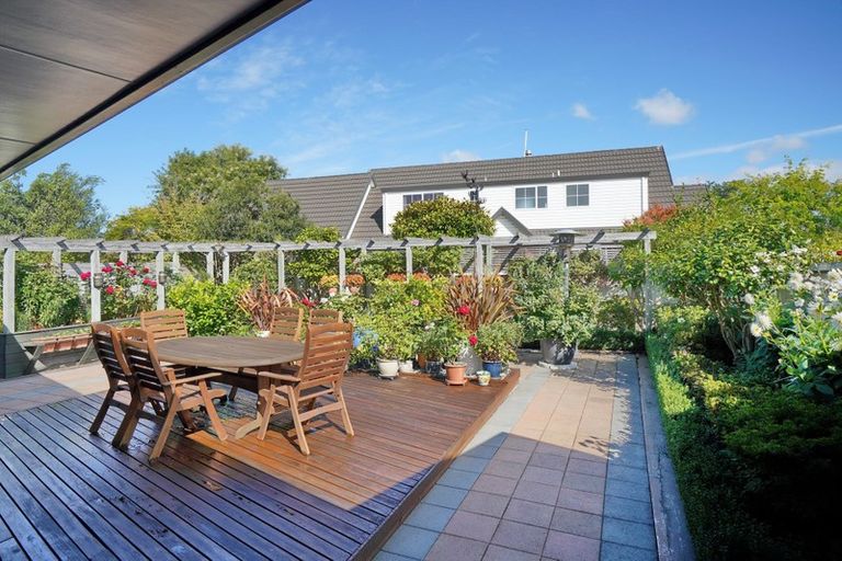 Photo of property in 19 Saint Pauls Place, Burwood, Christchurch, 8083