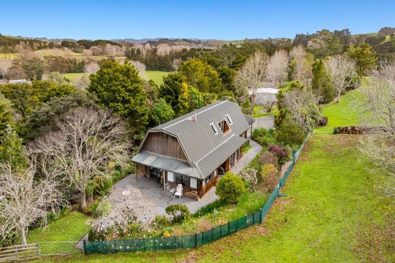 Photo of property in 50 Waitoki Road, Waitoki, Kaukapakapa, 0871