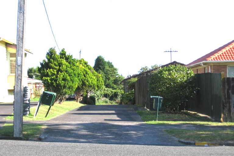 Photo of property in 2/17 Islington Avenue, New Lynn, Auckland, 0600