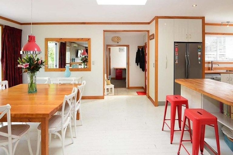 Photo of property in 18 Old North Road, Orewa, 0931