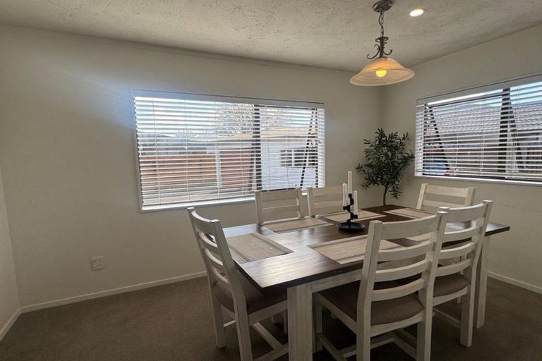 Photo of property in 16 Palmer Place, Parkvale, Hastings, 4122