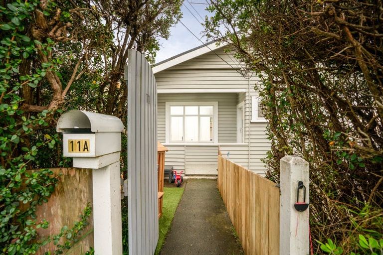 Photo of property in 2/11 Retter Street, Paparangi, Wellington, 6037