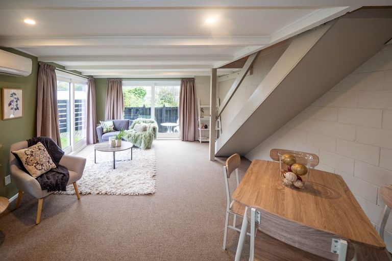 Photo of property in 1f2 Hawtrey Terrace, Johnsonville, Wellington, 6037