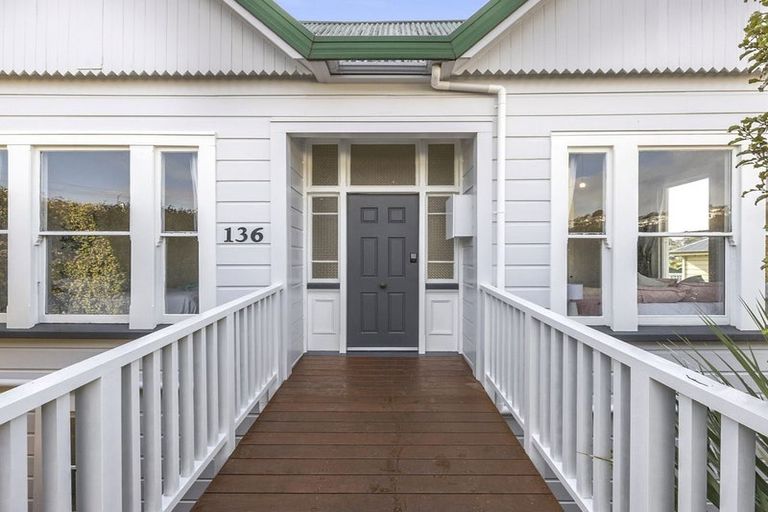 Photo of property in 136 Taieri Road, Kaikorai, Dunedin, 9010