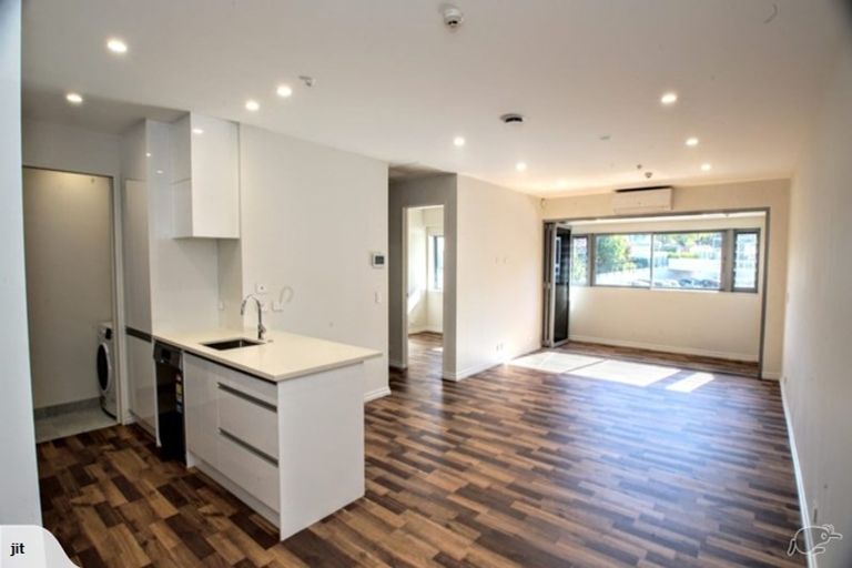 Photo of property in 9/46 Wellington Street, Howick, Auckland, 2014