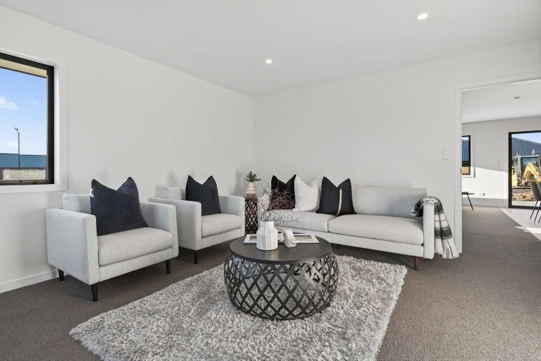 Photo of property in 15 Silverwood Lane, Leamington, Cambridge, 3495