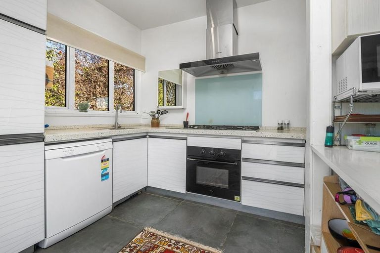 Photo of property in 9 Piko Crescent, Riccarton, Christchurch, 8041