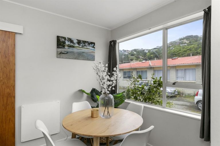Photo of property in 171f5 Queens Drive, Lyall Bay, Wellington, 6022