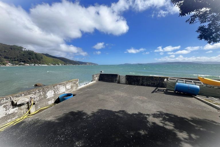 Photo of property in 603b Marine Drive, Days Bay, Lower Hutt, 5013