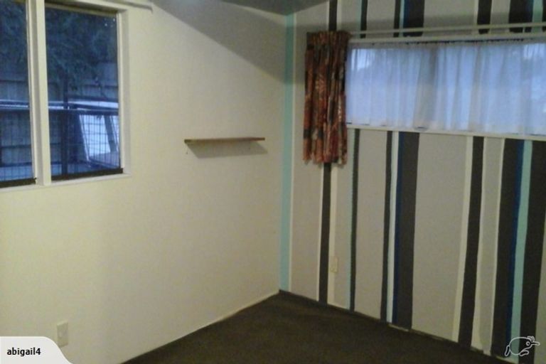 Photo of property in 124 Main North Road, Woodend, 7610