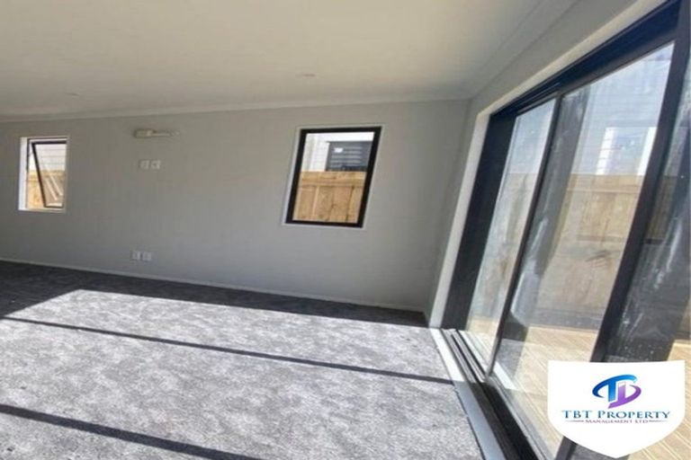 Photo of property in 80a Elliot Street, Howick, Auckland, 2014