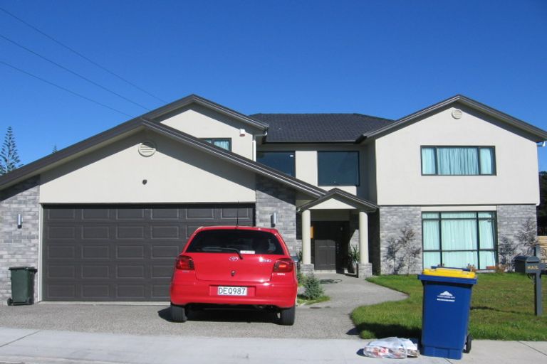 Photo of property in 34 Newbury Place, Schnapper Rock, Auckland, 0632