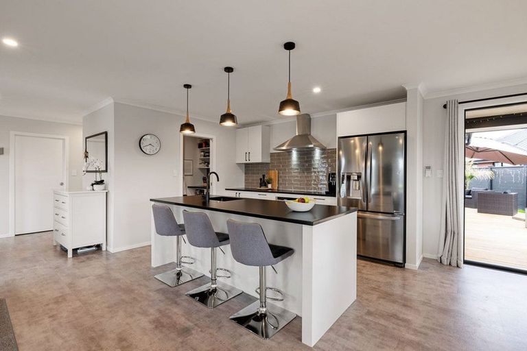 Photo of property in 19 Rose Leigh Drive, Cambridge, 3434