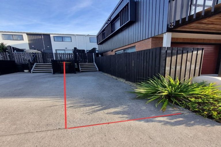 Photo of property in 4/1 Scott Road, Hobsonville, Auckland, 0616
