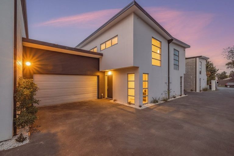 Photo of property in 25b Champion Street, Edgeware, Christchurch, 8013
