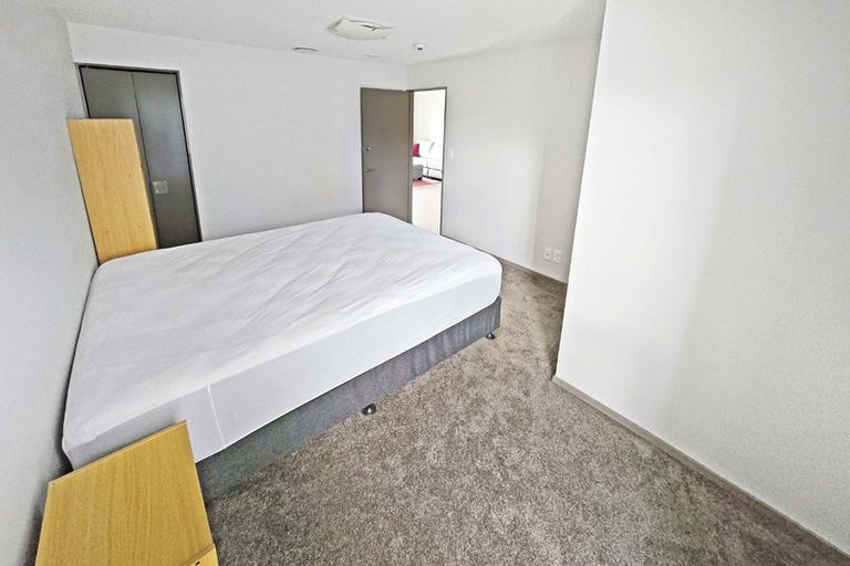 Photo of property in Dual Apartments, 208/142u Vivian Street, Te Aro, Wellington, 6011