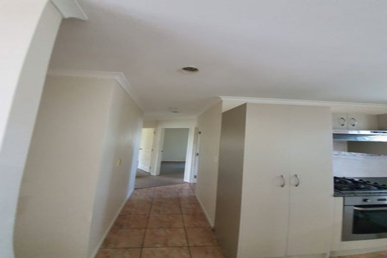 Photo of property in 8 Kay Road, Manurewa, Auckland, 2102