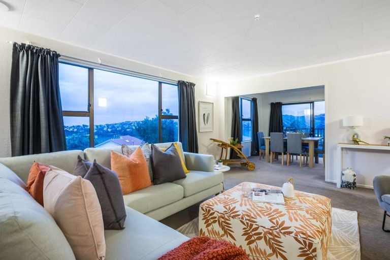 Photo of property in 25 Leeward Drive, Whitby, Porirua, 5024