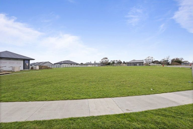 Photo of property in 15 Campbell Place, Marton, 4710