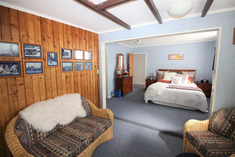 Photo of property in 123 Guy Street, Dannevirke, 4930