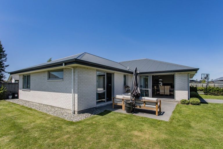 Photo of property in 5 Hamlett Drive, Woodend, 7610