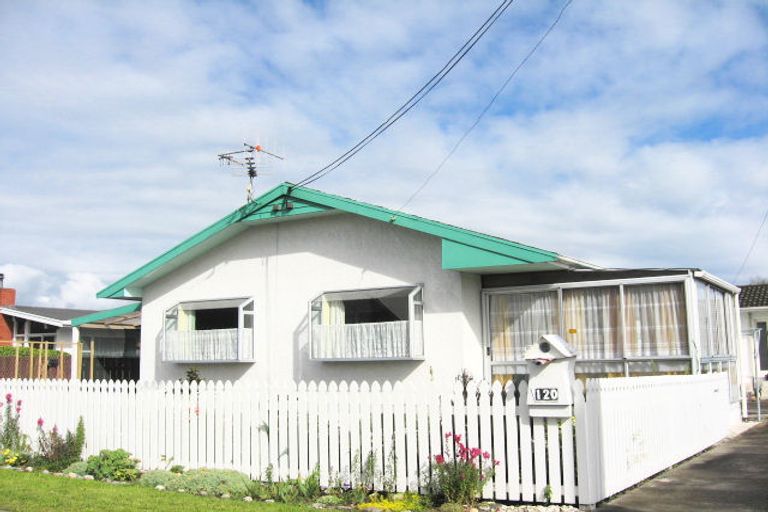 Photo of property in 2/120 Nayland Road, Stoke, Nelson, 7011