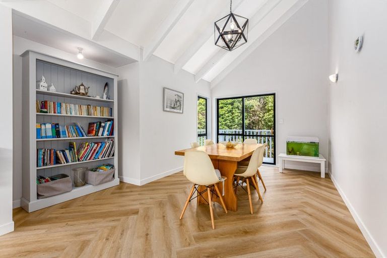 Photo of property in 274 Valley Road, Paraparaumu, 5032