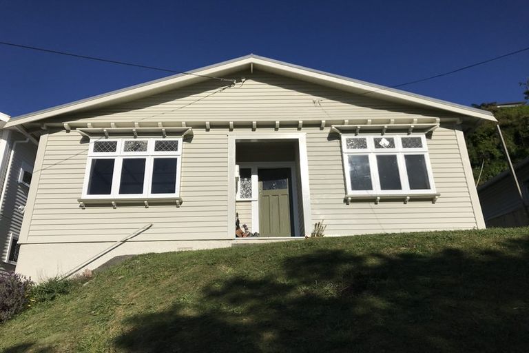 Photo of property in 76 Mitchell Street, Brooklyn, Wellington, 6021