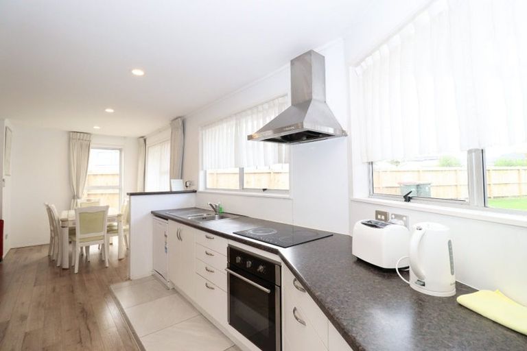 Photo of property in 16 Studfall Street, Pakuranga Heights, Auckland, 2010