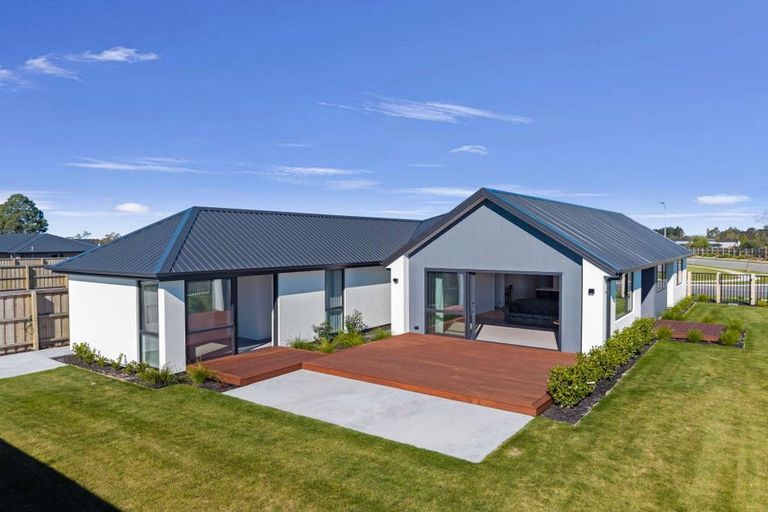 Photo of property in 1 Greig Crescent, Amberley, 7481