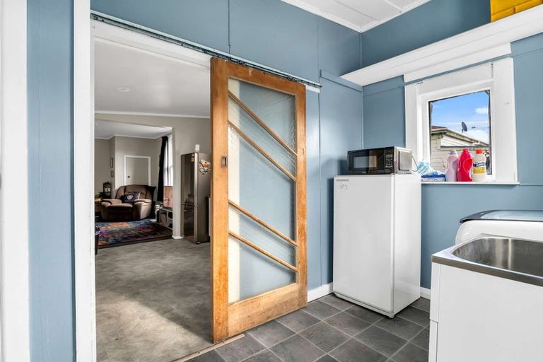 Photo of property in 16 Bignell Street, Gonville, Whanganui, 4501