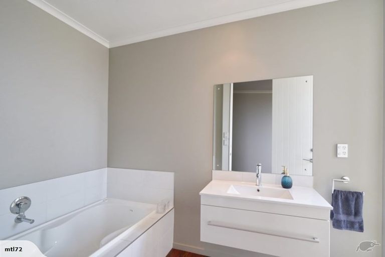 Photo of property in 3 Henley Close, Rolleston, 7614