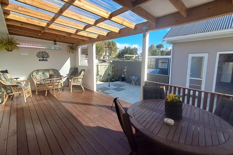 Photo of property in 13 Bentham Street, Westport, 7825