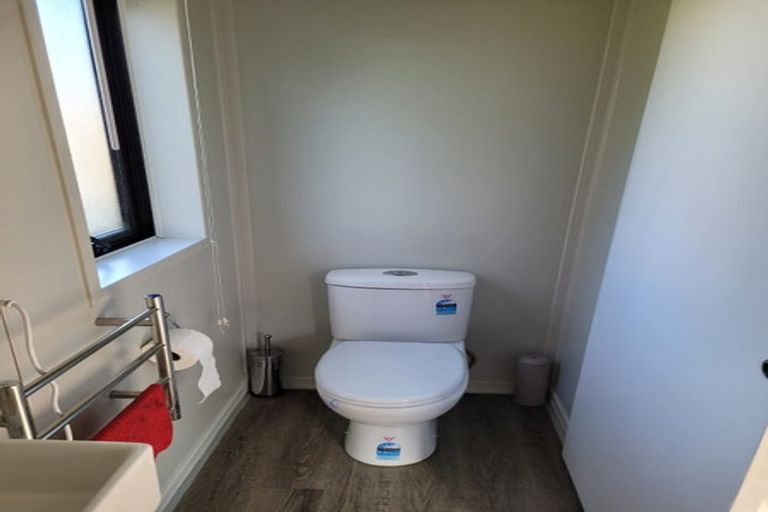 Photo of property in 12 Victory Place, Aramoho, Whanganui, 4500