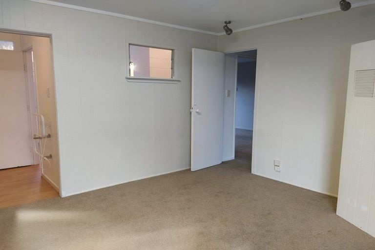 Photo of property in 2/18 Glamorgan Drive, Torbay, Auckland, 0630