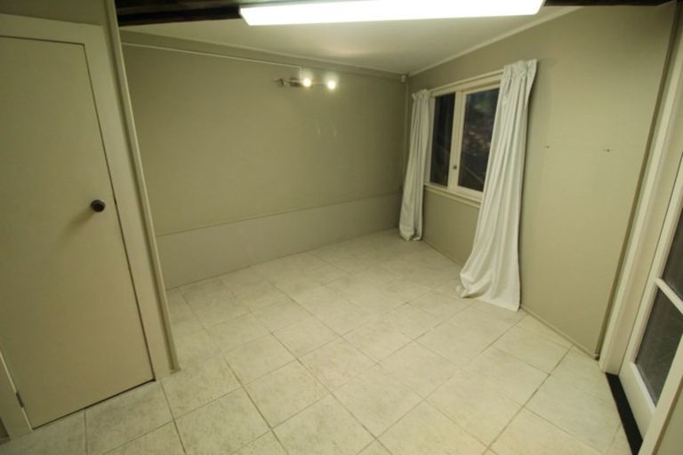 Photo of property in 539 South Titirangi Road, Titirangi, Auckland, 0604