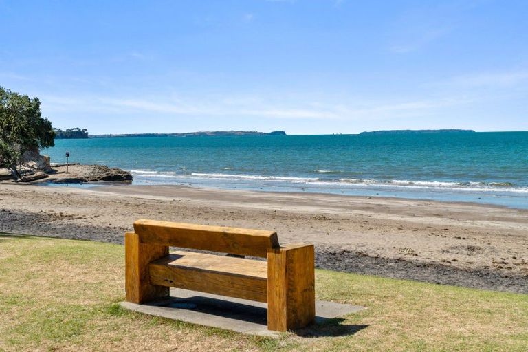 Photo of property in 58 Rothesay Bay Road, Rothesay Bay, Auckland, 0630
