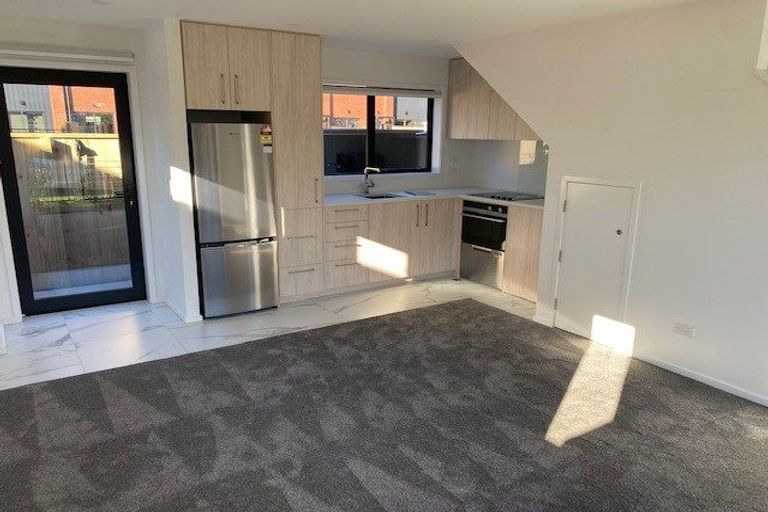 Photo of property in 2/64 Longfellow Street, Sydenham, Christchurch, 8023