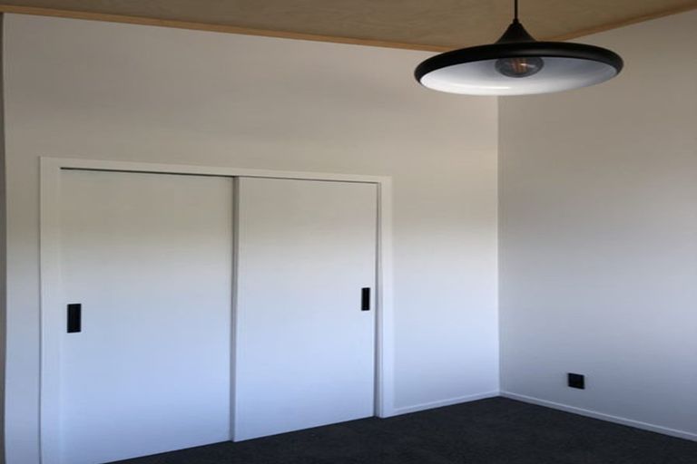 Photo of property in 23 Welland Place, Island Bay, Wellington, 6023