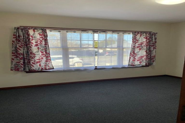 Photo of property in 1/91 Yaldhurst Road, Sockburn, Christchurch, 8042