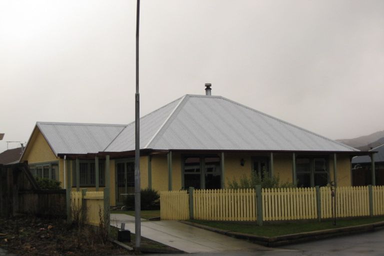 Photo of property in 11 Hotop Place, Cromwell, 9310