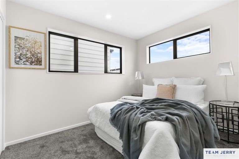 Photo of property in 105b Grove Road, Papakura, 2110